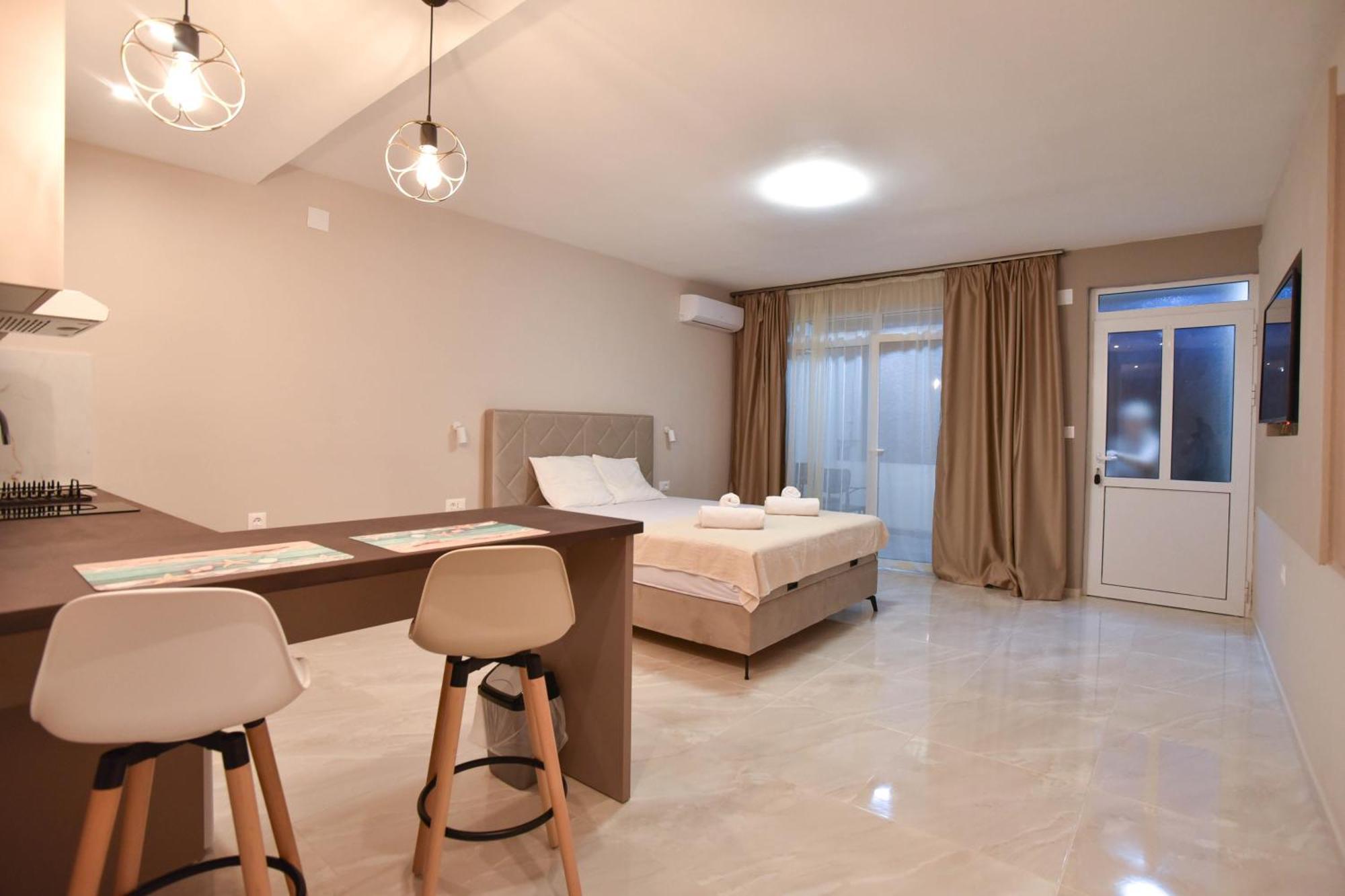 Apartments Jelusic Budva Eksteriør billede