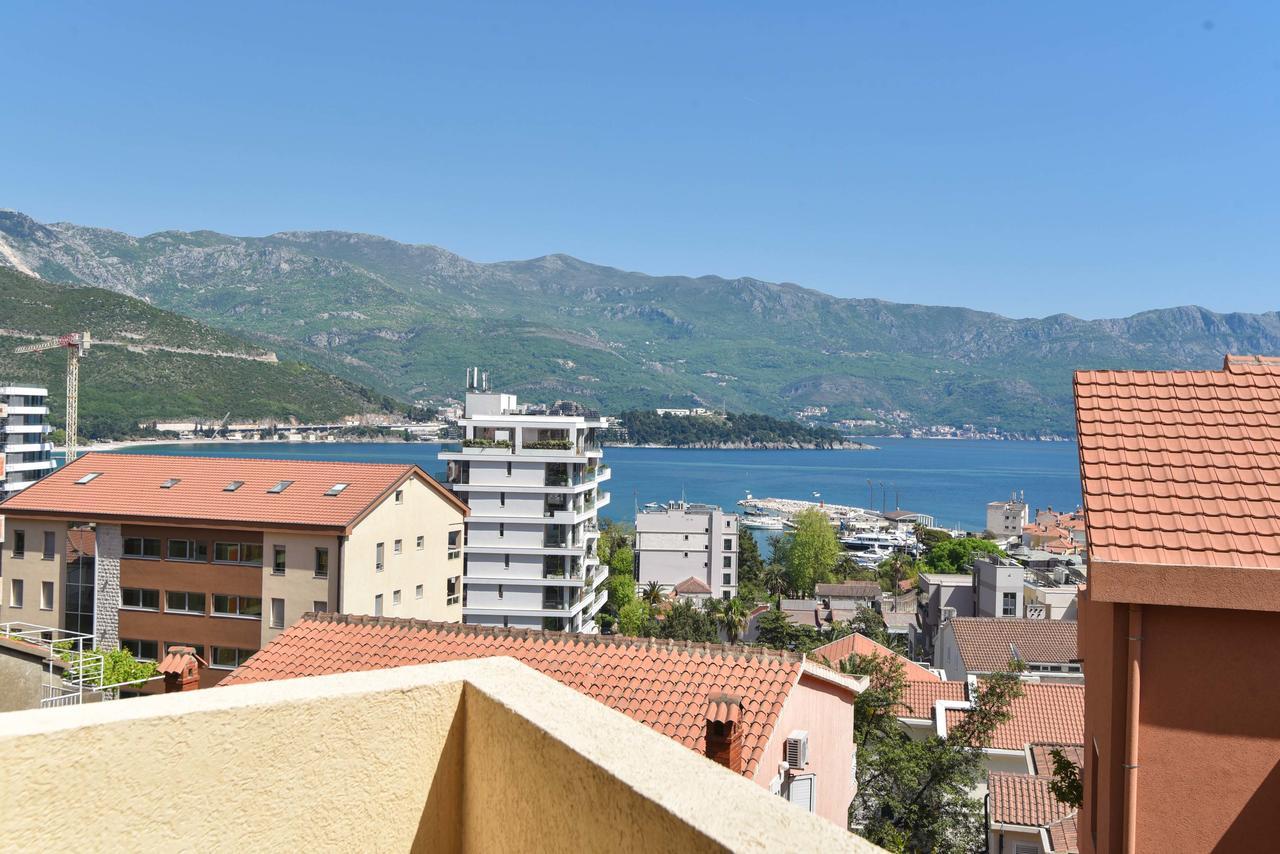 Apartments Jelusic Budva Eksteriør billede